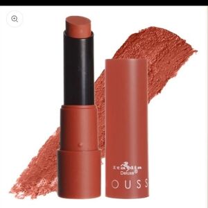 New Italia Deluxe Mousse Matte Terracotta Lipstick